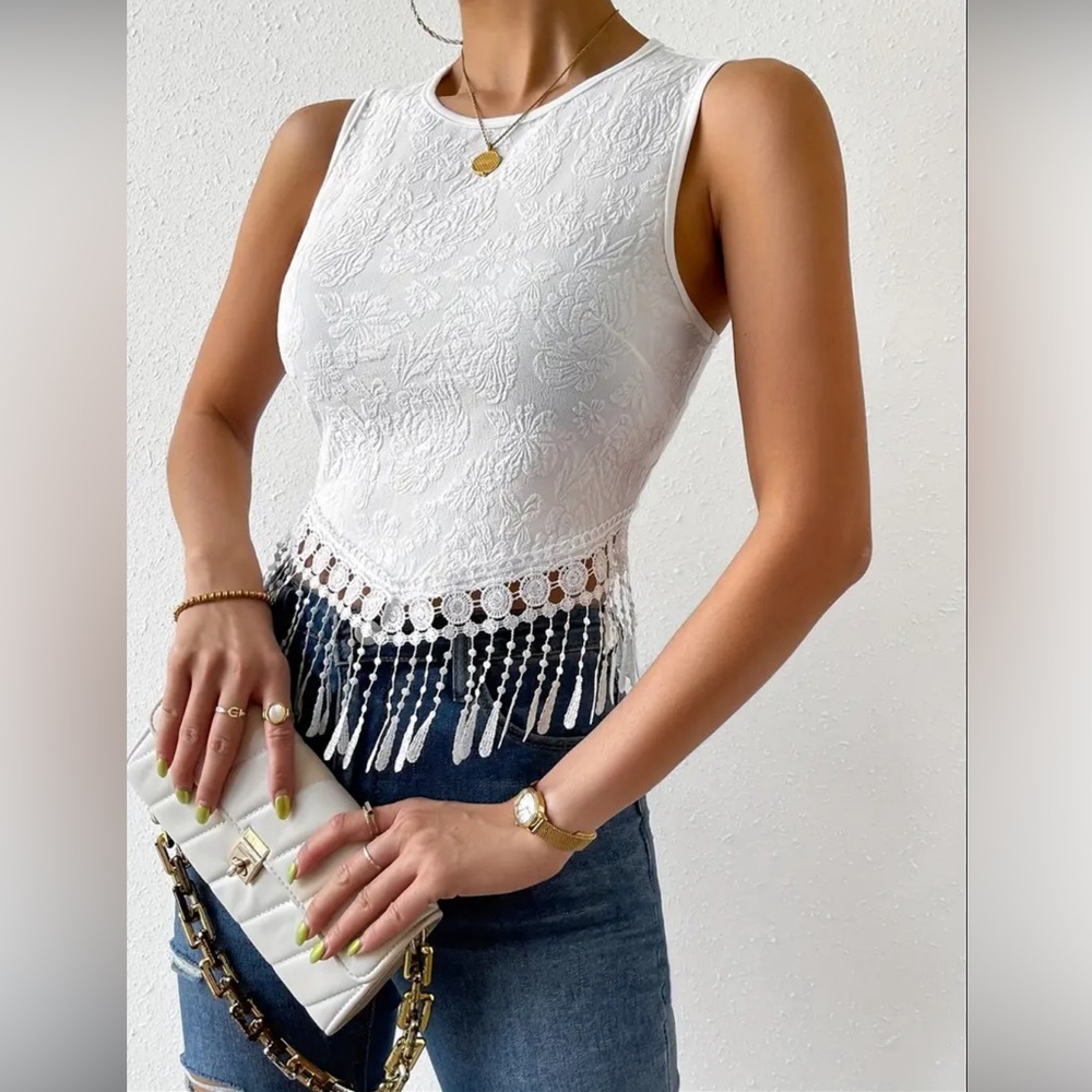 Salant floral jacquard sleeveless fringe crop top size 4 cream/off-white